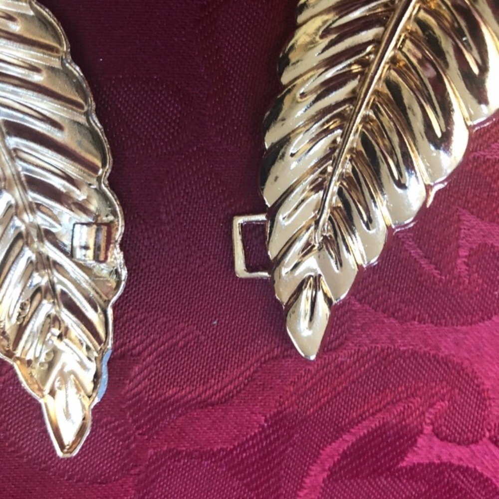 GORGEOUS GOLD CINCH LEAF BELT - Picture 9 of 9